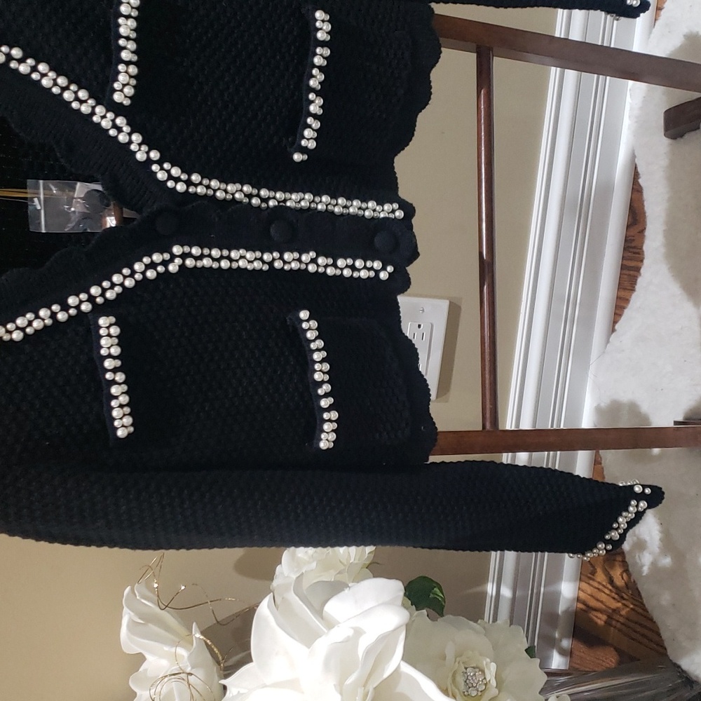 Nwt medium House of Harlow black sweater with pearls - Picture 13 of 15